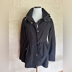 Loft Outlet (Ann Taylor) Women’s XS Black Hooded Rain Jacket. Like New ADORABLE!